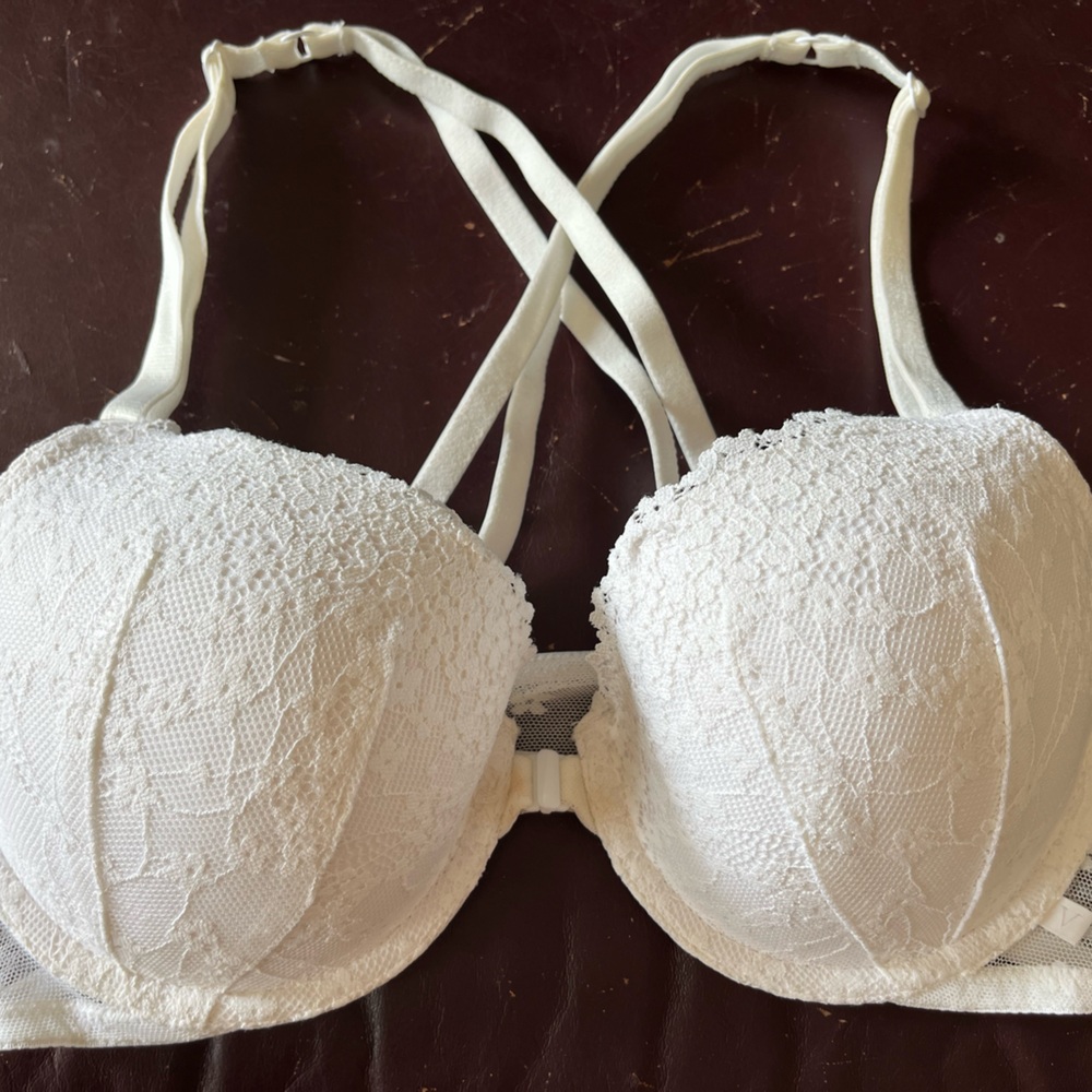 Victoria Secret Bra size 34d